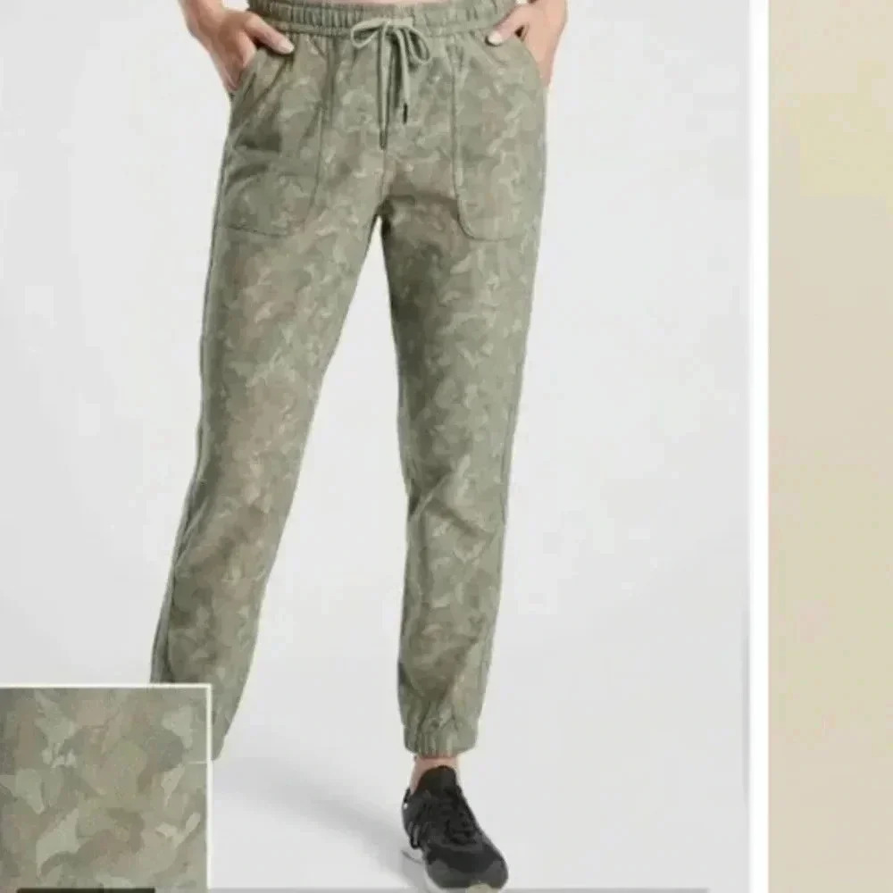 ATHLETA Farallon Jogger Pants Women's Size 4 Camo Olive Green